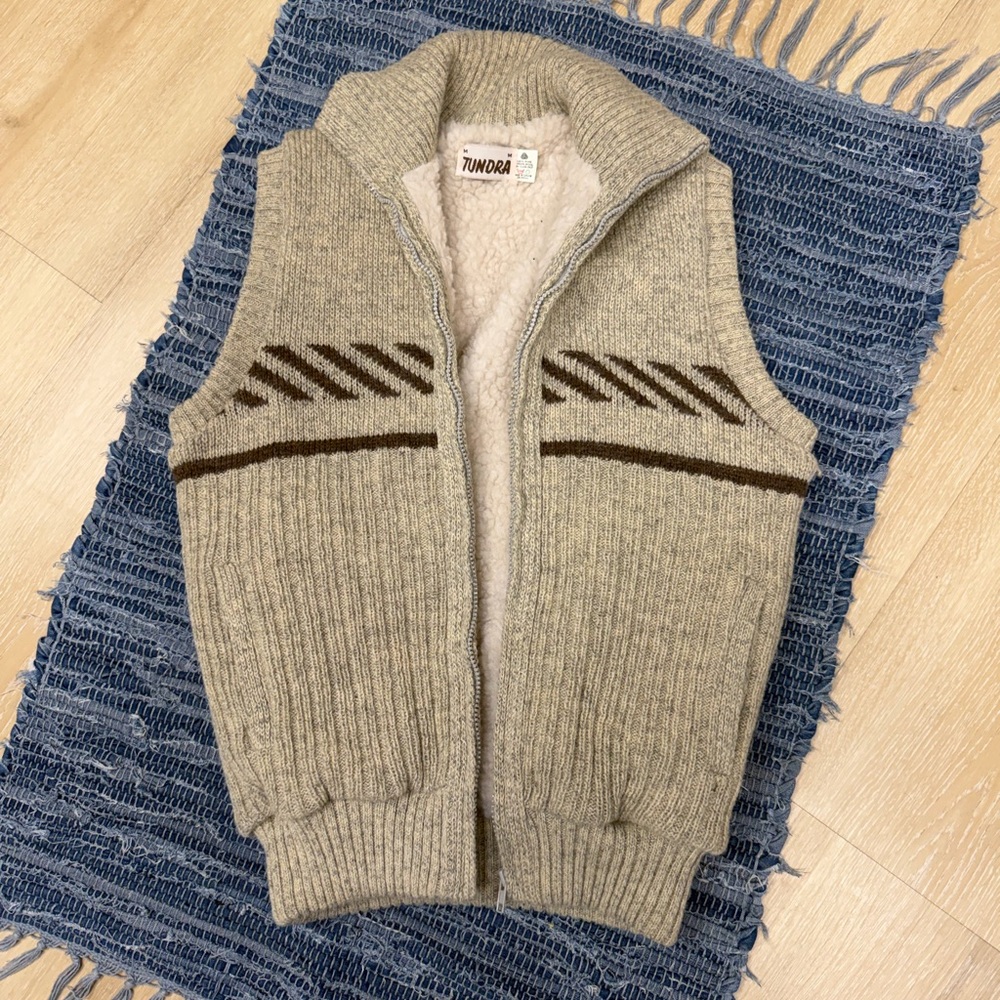 Tundra Men's VTG Winter Wool Zip Up Gray Beige Neutral Outdoor Sweater Vest M
